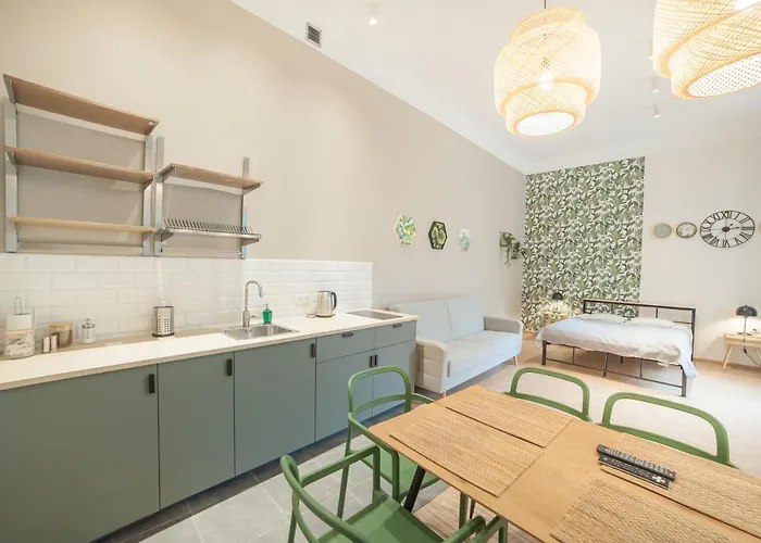 Dizzy Daisy Downtown Краков