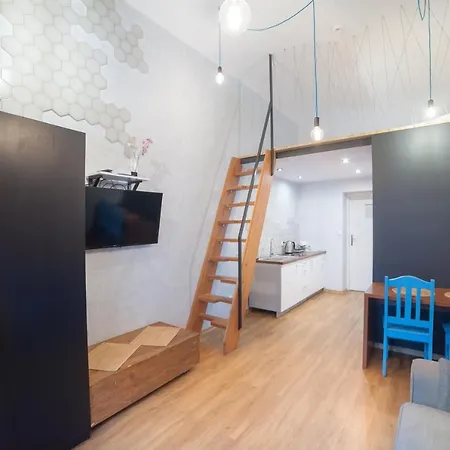 Dizzy Daisy Downtown Cracovie